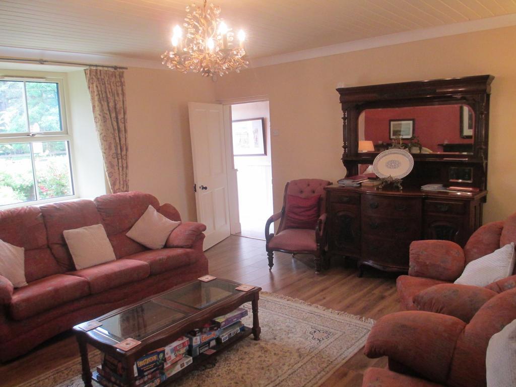 Tralia Farmhouse Self Catering Farranfore Oda fotoğraf